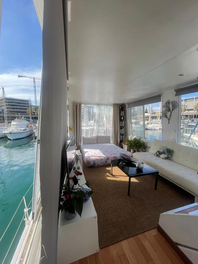 ברצלונה Light Bedroom In A Home Boat מראה חיצוני תמונה