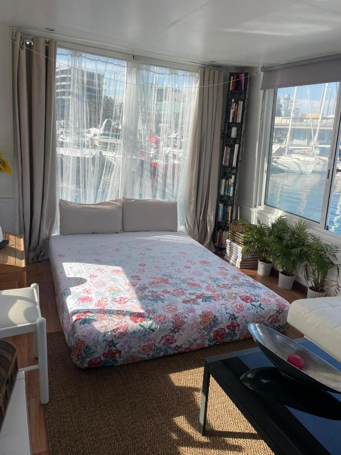 ברצלונה Light Bedroom In A Home Boat מראה חיצוני תמונה